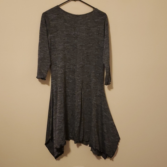 Grey sport dress - Picture 2 of 4